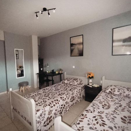 Semi-Basement 50Sqm Apartment Near Kos Citycenter Cidade de Kos Exterior foto