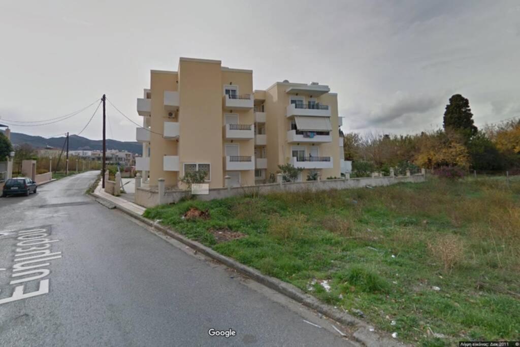 Semi-Basement 50Sqm Apartment Near Kos Citycenter Cidade de Kos Exterior foto